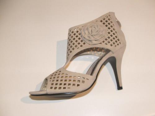 37 ,40 high heel shoes last pair in cream roses shoe best seller SALE ...