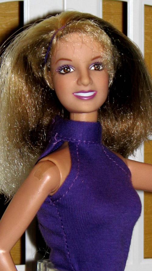 This is a beautiful previously loved celebrity Britney Spears doll