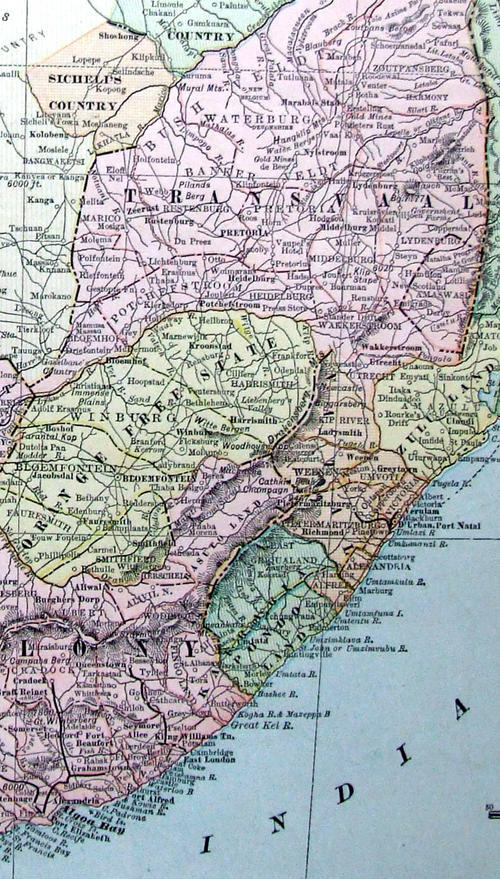 1900's ORIGINAL ANTIQUE MAP OF SOUTH AFRICA. An original old antique color map of SOUTH AFRICA. Size 34cm x 28 cm. The map is in a very good condition 