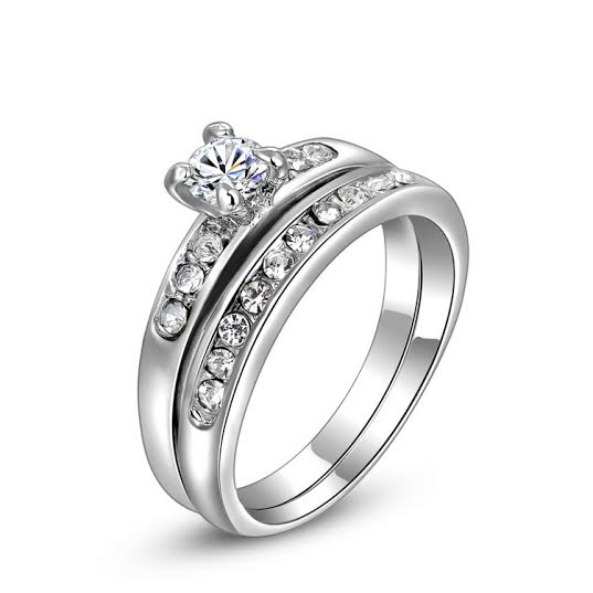 ... EngagementWedding Ring Set. Size 5  J12  15.70mm . 2 ON AUCTION