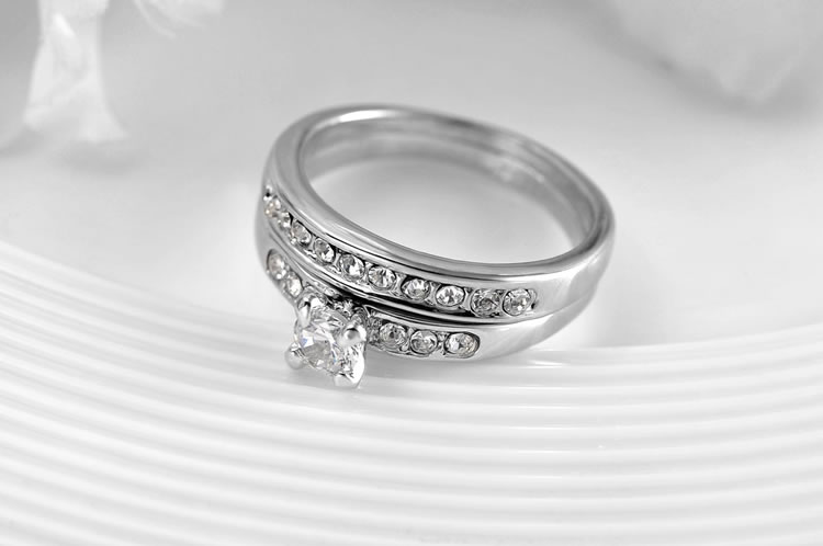 ... Diamond EngagementWedding Ring Set. Size 9  R34. 2 ON AUCTION