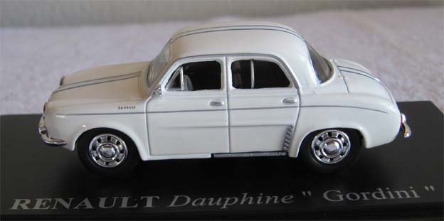 RENAULT DAUPHINE GORDINI by UNIVERSAL HOBBIES in 1 43 SCALE NEW BOXED