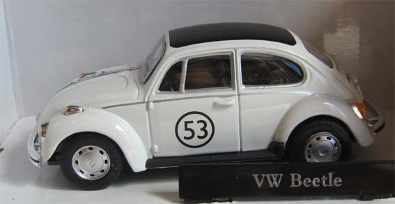 VW BEETLE HERBIE 53 by CARARAMA in 1 43 SCALE NIB