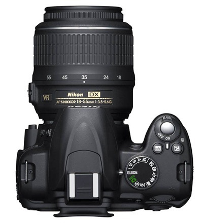 Nikon Neck Strap on Digital Slr   Nikon D3000 With 18 55mm Lens    Bag Was Sold For R2 800