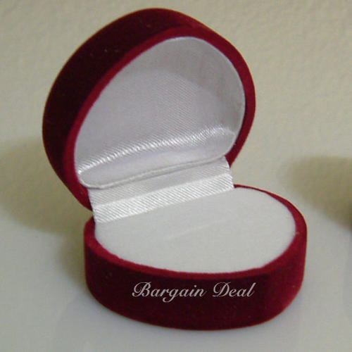 This ring will be presented in a FREE velvet ring box